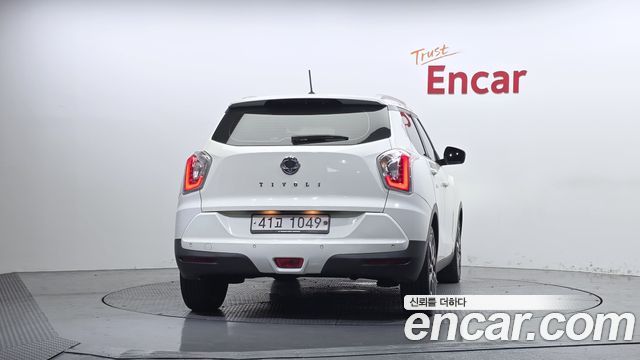 KG Mobility (SsangYong) Tivoli LX 2WD HI-DLX 2015 — фото 4