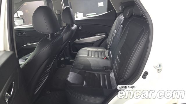 KG Mobility (SsangYong) Tivoli LX 2WD HI-DLX 2015 — фото 12