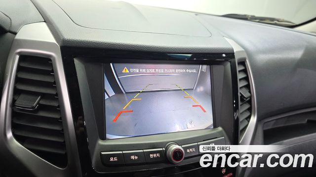 KG Mobility (SsangYong) Tivoli LX 2WD HI-DLX 2015 — фото 16