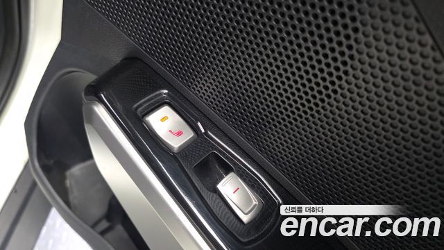 KG Mobility (SsangYong) Tivoli LX 2WD HI-DLX 2015 — фото 18