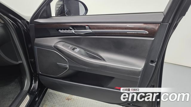 Genesis EQ900 3.8 GDI AWD Premium Luxury 2016 — фото 24