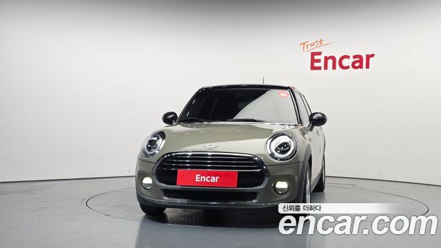 MINI Cooper 5Door Standard 3rd 2019 — фото 3