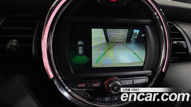 MINI Cooper 5Door Standard 3rd 2019 — фото 16