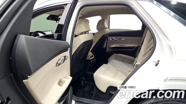 Genesis GV70 2.5T Gasoline 2WD 2024 — фото 12