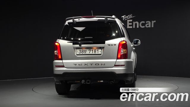 KG Mobility (SsangYong) Rexton W 2.0 4WD RX7 Prestige 2015 — фото 4