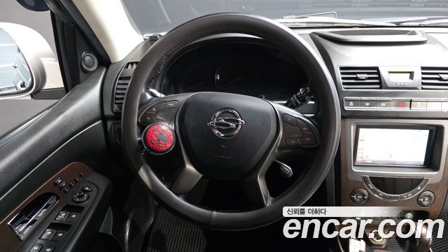 KG Mobility (SsangYong) Rexton W 2.0 4WD RX7 Prestige 2015 — фото 13