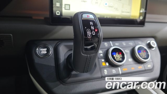 Land Rover Defender (L663) 110 D250 X-Dynamic SE 2025 — фото 13
