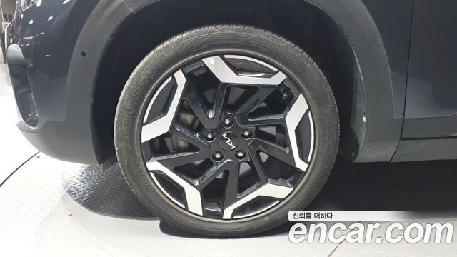 Kia Seltos Gasoline 1.6 Turbo 2WD Signature 2023 — фото 5