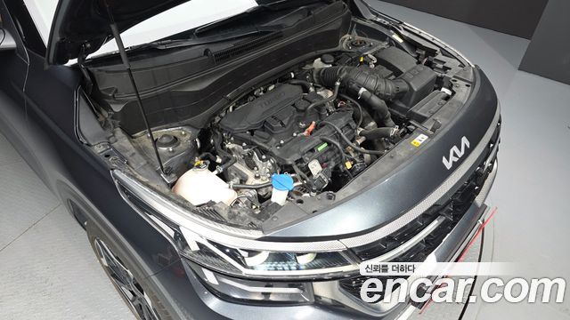 Kia Seltos Gasoline 1.6 Turbo 2WD Signature 2023 — фото 6