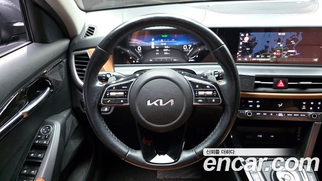 Kia Seltos Gasoline 1.6 Turbo 2WD Signature 2023 — фото 13