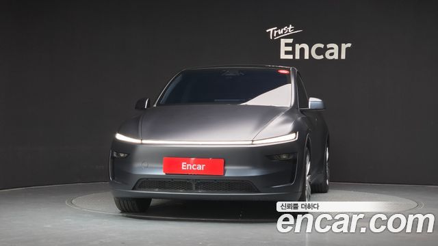 Tesla Model Y Long Range AWD 2025 — фото 3