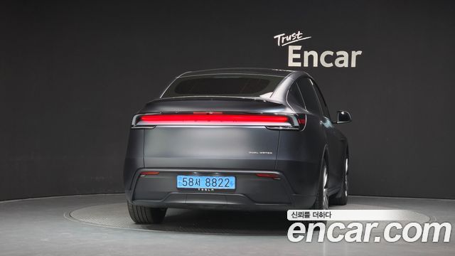 Tesla Model Y Long Range AWD 2025 — фото 4