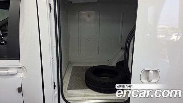 Hyundai ST1 Cargo Freezer Container Premium 2025 — фото 11