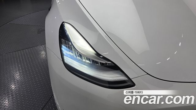 Tesla Model Y Long Range AWD 2021 — фото 22