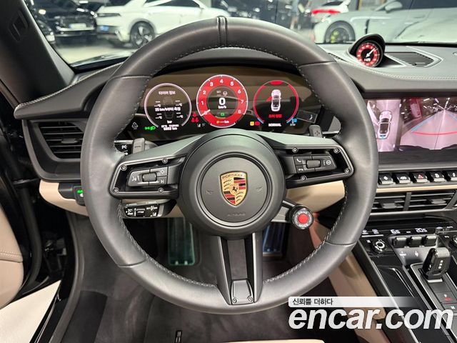 Porsche 911 (992) Carrera GTS Cabriolet 2025 — фото 9
