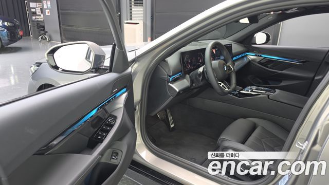BMW 5 Series (G60) 520i M Sport 2026 — фото 10
