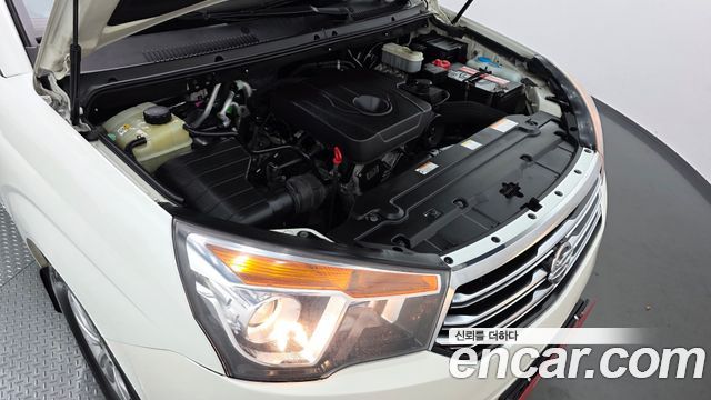 KG Mobility (SsangYong) Korando Turismo 4WD GT 11-seater 2014 — фото 6