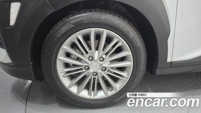 Hyundai Kona 1.6 Turbo 2WD Smart 2020 — фото 5