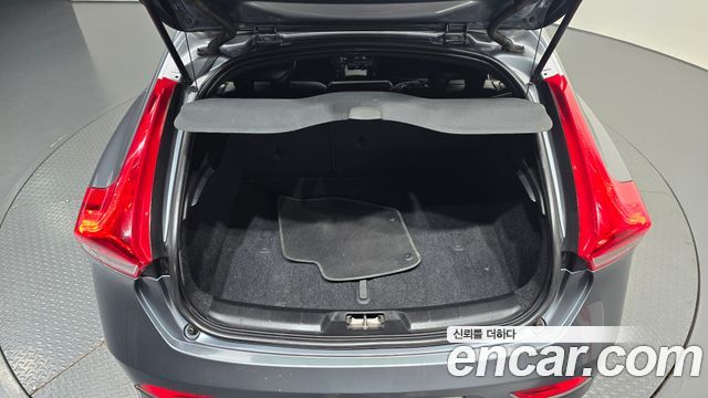 Volvo V40 D4 2nd 2016 — фото 20