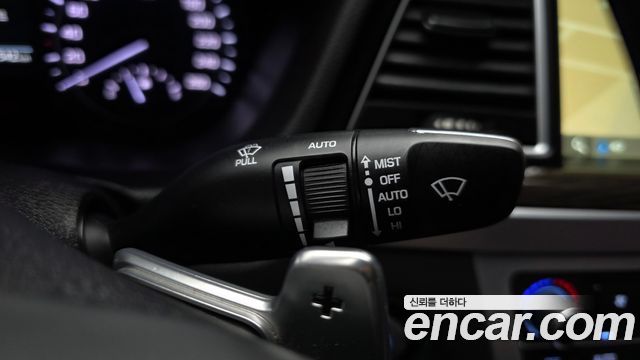 Genesis G80 3.3 GDI AWD Premium Luxury 2017 — фото 27