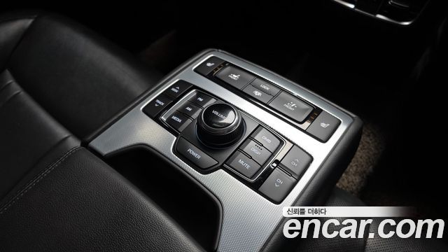 Genesis G80 3.3 GDI AWD Premium Luxury 2017 — фото 34