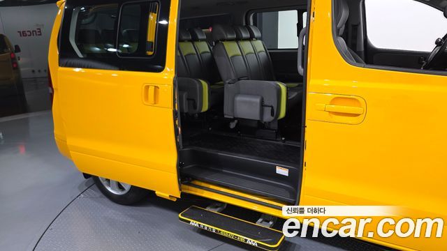 Hyundai Grand Starex School Bus LPi 2021 — фото 12