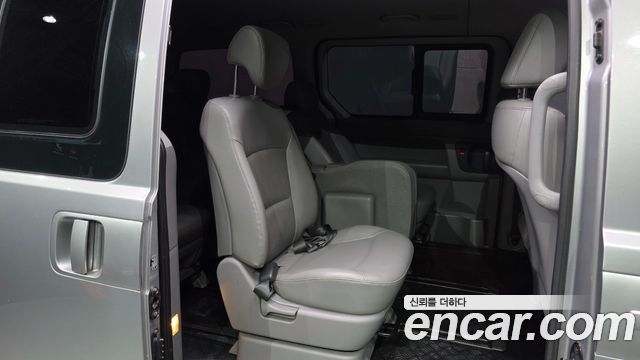 Hyundai Grand Starex Wagon 12-Seater Smart 2019 — фото 12