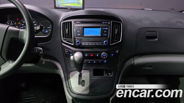 Hyundai Grand Starex Wagon 12-Seater Smart 2019 — фото 14