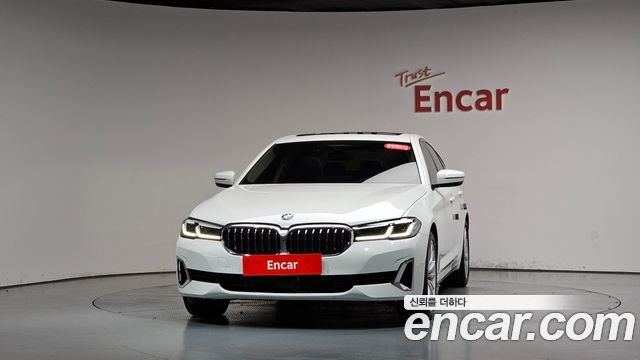 BMW 5 Series (G30) 530i Luxury 2023 — фото 3
