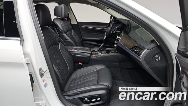 BMW 5 Series (G30) 530i Luxury 2023 — фото 15