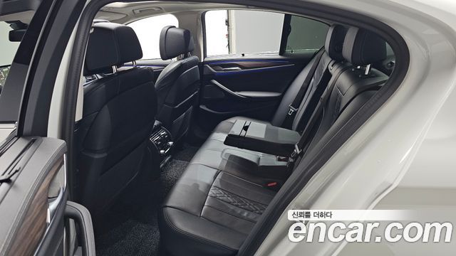 BMW 5 Series (G30) 530i Luxury 2023 — фото 32