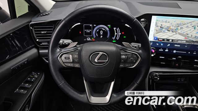 Lexus NX450h+ (II) Premium 2022 — фото 13