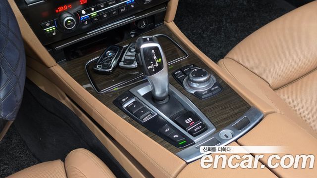 BMW 7 Series (F01) 740Li 2013 — фото 9
