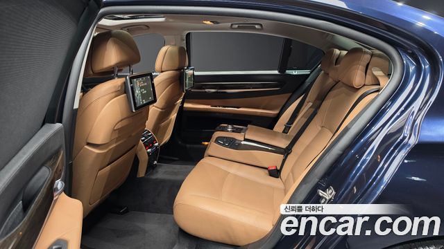 BMW 7 Series (F01) 740Li 2013 — фото 11