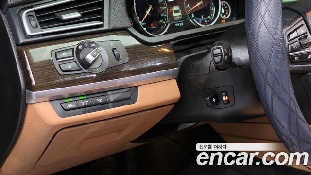 BMW 7 Series (F01) 740Li 2013 — фото 15