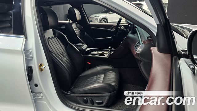 Genesis G70 2.0T Elite 2019 — фото 10