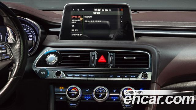 Genesis G70 2.0T Elite 2019 — фото 15