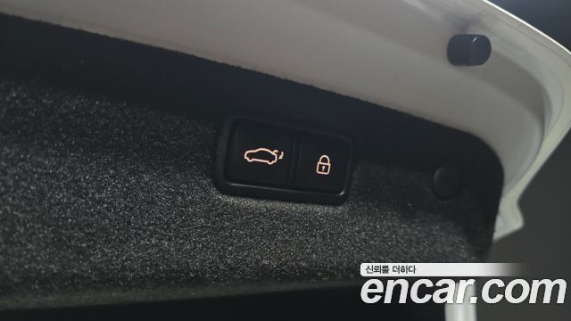 Genesis G70 2.0T Elite 2019 — фото 18