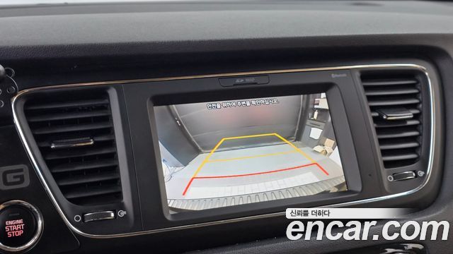 Kia Carnival 9-Seater Luxury 2020 — фото 14