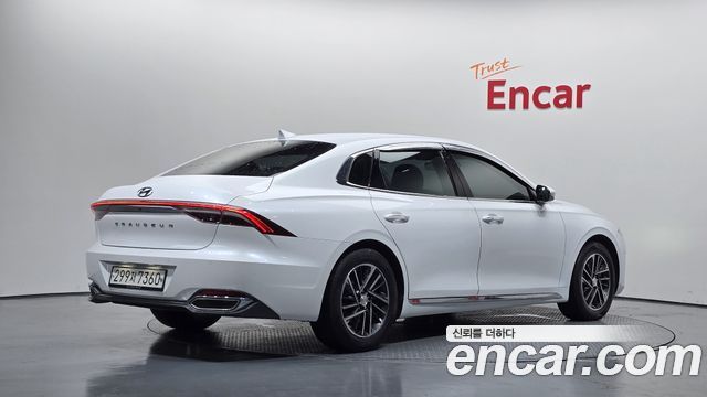 Hyundai Grandeur (IG) 3.0 LPi (Taxi) Deluxe VIP Pack 2022 — фото 2