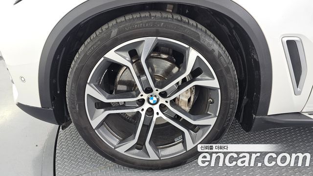 BMW X5 (G05) xDrive 30d xLine 2022 — фото 5