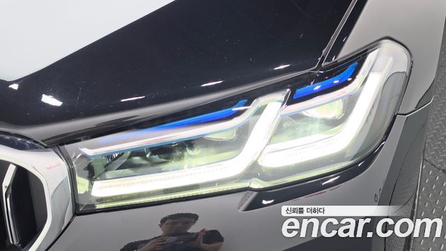 BMW 5 Series (G30) 530e Luxury 2023 — фото 27