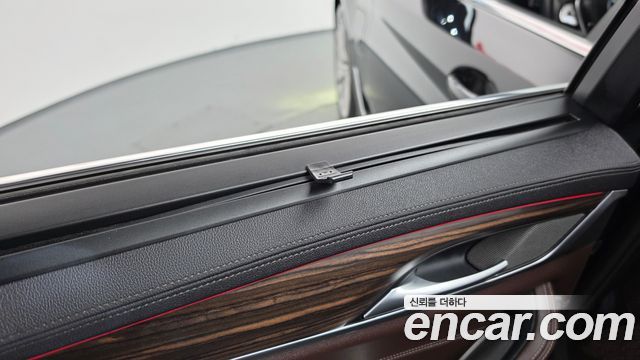 BMW 5 Series (G30) 530e Luxury 2023 — фото 33