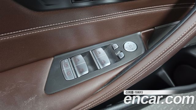 BMW 5 Series (G30) 530e Luxury 2023 — фото 41