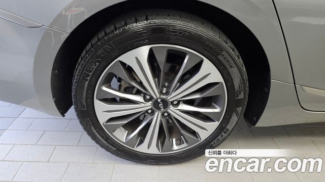 Kia K8 Hybrid Signature 2022 — фото 5