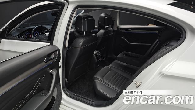 Volkswagen Passat GT (B8) 2.0 TDI Prestige 2021 — фото 12