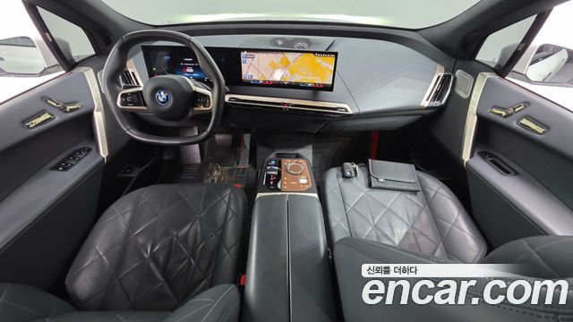 BMW iX xDrive50 Sports Plus 2022 — фото 7