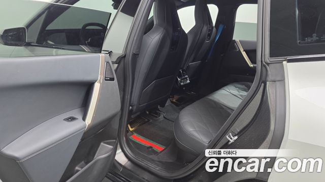 BMW iX xDrive50 Sports Plus 2022 — фото 16