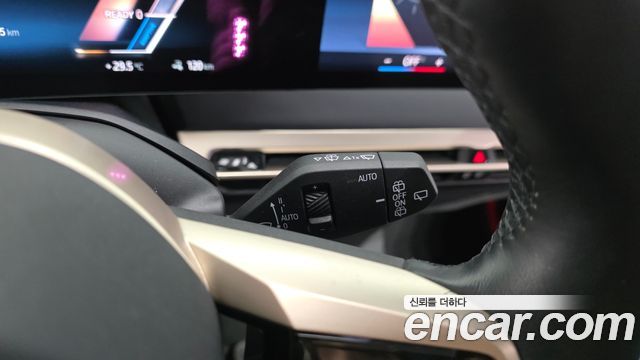 BMW iX xDrive50 Sports Plus 2022 — фото 34