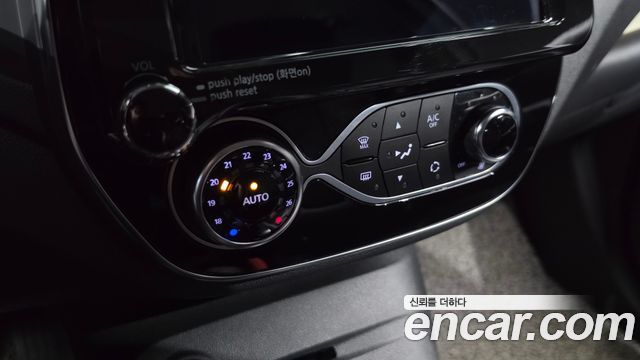 Renault Korea QM3 RE 2019 — фото 16